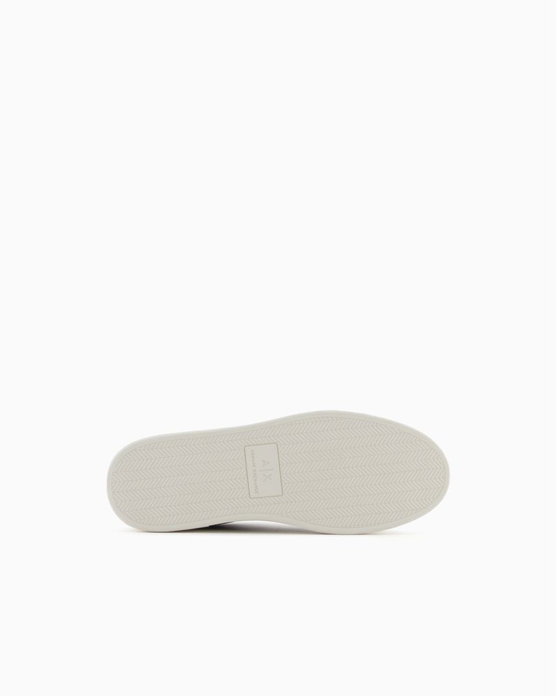 XM001688_AF17465_UB101_C
