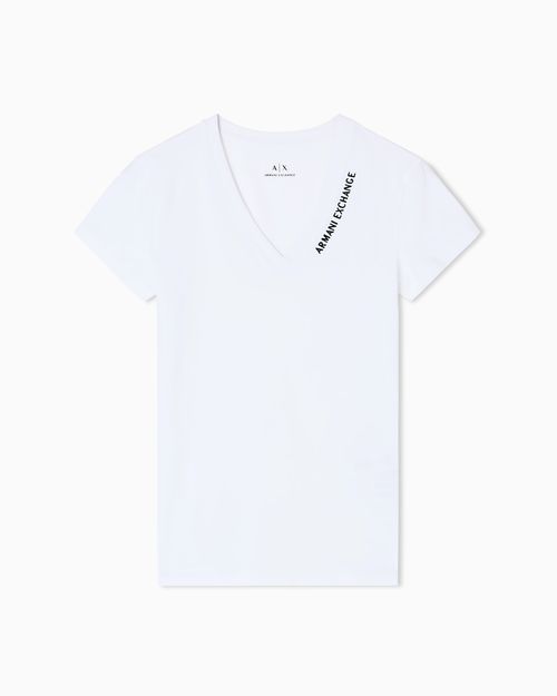 Playera slim corte con logo