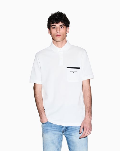 Polo de piqué regular con bolsillo