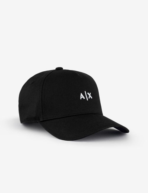 Gorra con logo pequeño