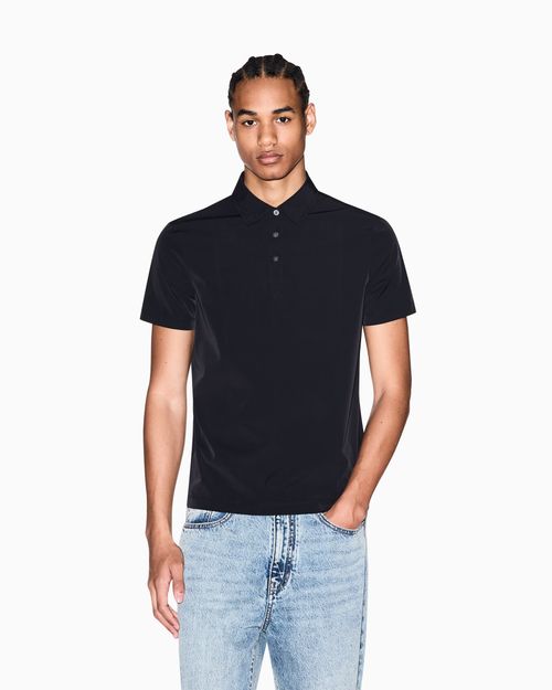 Polo de tejido técnico