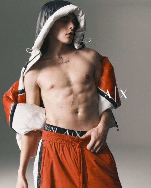 ISL_instagramSliderSection_1764573924970