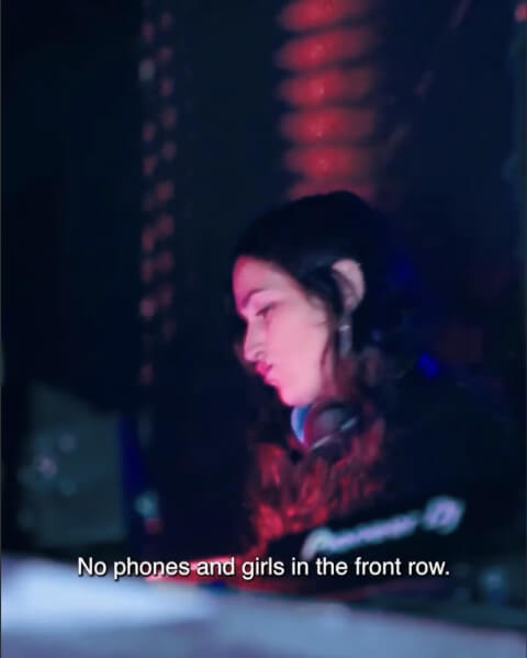 ISL_instagramSliderSection_1764573924970