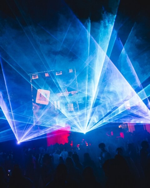 ISL_instagramSliderSection_1763531470282